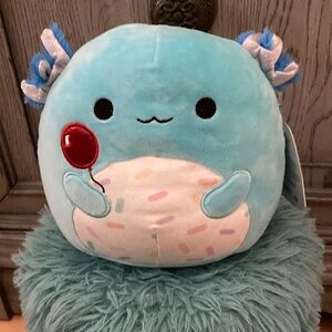 BRAND NEW SQUISHMALLOW 8” AXOLOTL! NWT! SMOKE FREE HOME!!